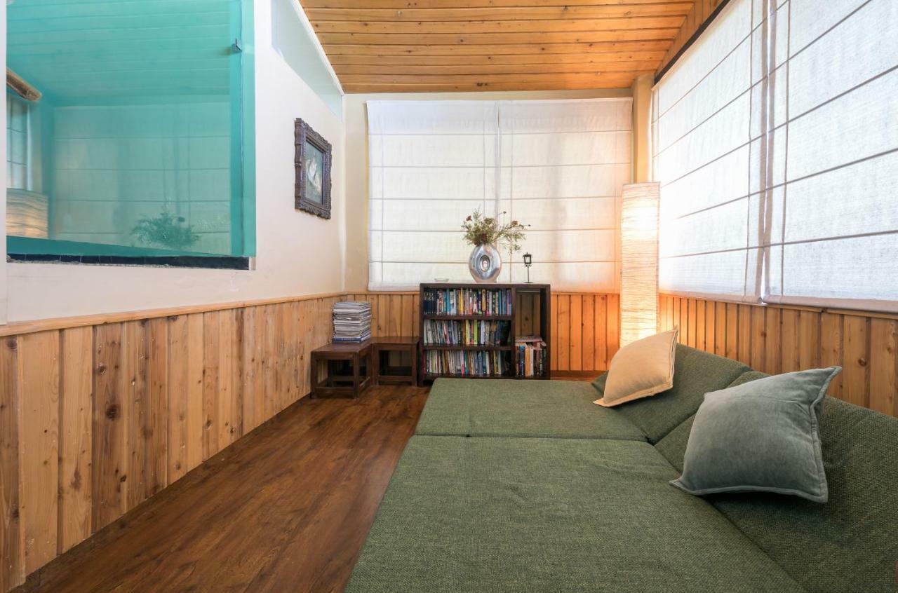 Stayvista At The Corner House - Pet Friendly Villa シムラー エクステリア 写真
